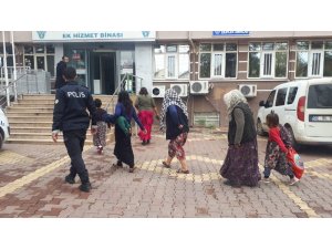 Hırsızlık şüphelisi 5 kadın gözaltına alındı
