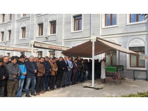 Abisi tarafından öldürülen kadın toprağa verildi
