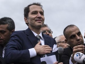 Yeniden Refah Partisinin kuruluş dilekçesi İçişleri Bakanlığına verildi