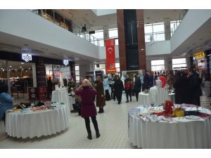 Tatvan’da el sanatları sergisi açıldı