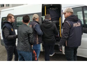 FETÖ operasyonunda 1 asker tutuklandı, 6 askere adli kontrol