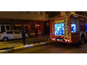 İş yerinde çıkan yangın paniğe neden oldu