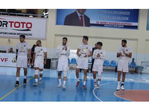 Türkiye Voleybol Federasyonu Efeler Ligi: Jeopark Kula Belediyespor: 0 - İstanbul Büyükşehir B.S.K: 3