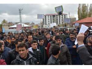 Ağrı’da elektrik protestosu sırasında 1 kişi kalp krizinden öldü