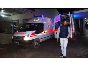 İşçileri taşıyan araç devrildi: 3 yaralı