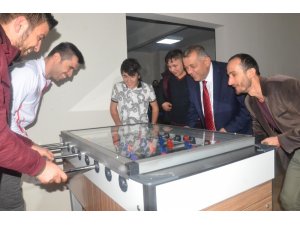 Erdoğan Bıyık, gençlere taş çıkarttı