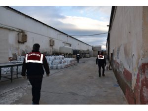 200 milyon lira değerinde, 76 ton sahte gübre ele geçirildi