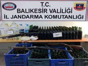 Erdek’te kaçak içki operasyonu