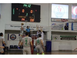 Voleybol Erkekler 1. Ligi: Düzce Belediyespor: 3 - Konya BBSK: 0