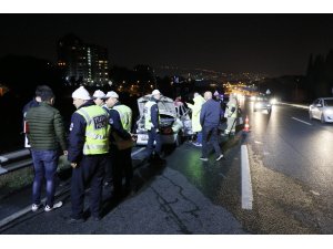 Alev alan otomobildeki sürücü yaşamını yitirdi