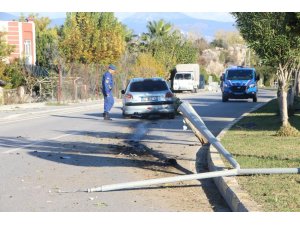 Direksiyon hakimiyetini kaybetti, karşı şeride geçti: 1 yaralı