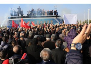Başkan Büyükkılıç’a coşkulu karşılama