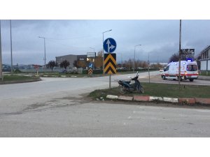 Otomobil ile motosiklet çarpıştı 1 yaralı