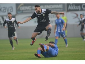 TFF 2. Lig Kırmızı Grup: Manisa BBSK: 0- Tuzlaspor: 0