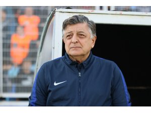 Yılmaz Vural: “Kazanmak için çıktık, 1 puan aldık”