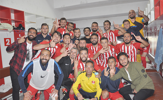 Akşehirspor zirveye ortak