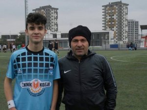 Renkler ayrı gönüller bir