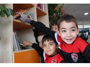 Bu takımda önce kitap, sonra futbol geliyor