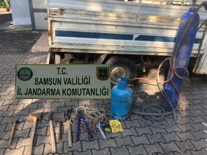 Yüksek gerilim hattı direklerini oksijen kaynağı ile kesen şahıslara suçüstü