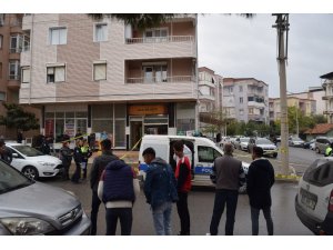 Trafikte yol verme kavgasında silahlar çekildi