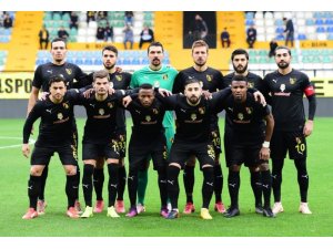 Alperen kalesini gole kapattı