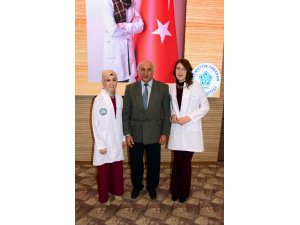 NEÜ Diş Hekimliği öğrencileri beyaz önlüklerini giydi