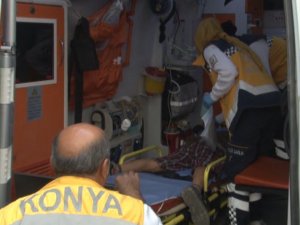 Kardeşinin attığı bıçak sırtına saplandı