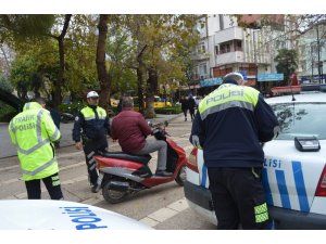 Erdek’te motosikletler denetlendi