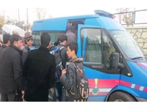Malatya’da 33 kaçak göçmen yakalandı