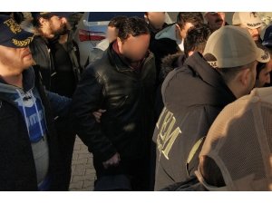 FETÖ operasyonunda 3 asker tutuklandı
