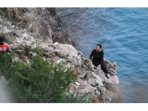 Eşiyle tartışan kadın falezlerde intihara kalkıştı