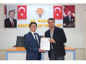 18 yaşındaki genç belediye meclis üyeliği için aday adayı oldu