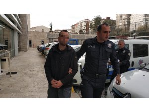 İş yerinden boya hırsızlığına gözaltı