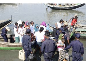 Myanmar 93 Rohingyalıyı Malezya’ya kaçıran bota el koydu