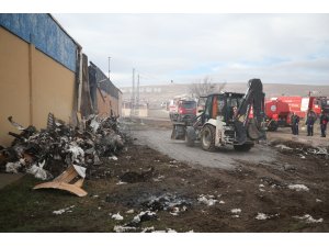 Kayseri'de tekstil fabrikasında çıkan yangın söndürüldü