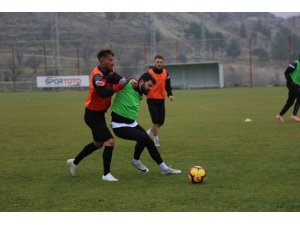 Evkur Yeni Malatyaspor Akhisarspor maçı hazırlıklarına eksik başladı