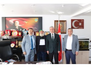 Şehit aileleri Başkan Deniz'i ziyaret etti