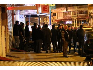 Taksicilerin UBER sürücüsüne tacizi kamerada