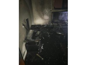 Aksaray’da apartmanda yangın paniği