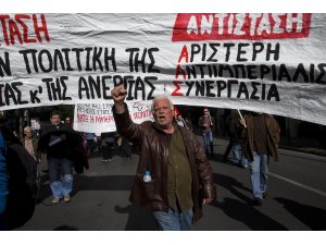 Yunanistan'da genel grev hayatı olumsuz etkiledi