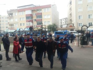 Eş zamanlı operasyon, 20 kişi gözaltına alındı