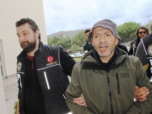 Zehir tacirinden şoke eden ifade: “Şifa için esrar ektim”