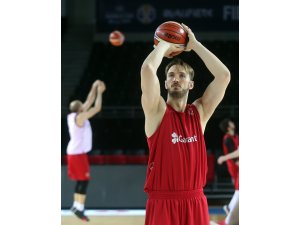 A Milli Basketbol Takımı, İspanya maçına hazır