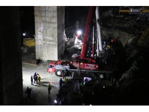 Beton blok altında kalan işçilerden 1’nin daha cansız bedenine ulaşıldı