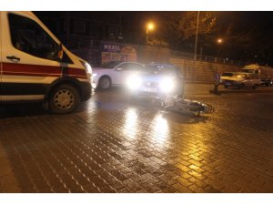Otomobil ile motosiklet çarpıştı: 1 yaralı