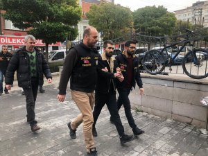 Cinayet şüphelisi 5 şüpheli adliyede