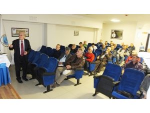 Burhaniye’de zeytinde dengeli ve doğru gübreleme konferansı yapıldı