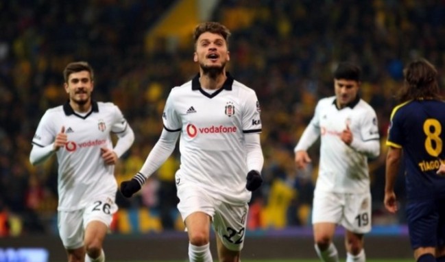 Beşiktaş Sarpsborg maçı hangi kanalda? Saat kaçta? Ne zaman? UEFA Avrupa Ligi maçlarının yayıncısı kim?