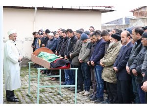 Polis aracının çarptığı 9 yaşındaki çocuk son yolculuğuna uğurlandı
