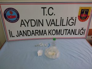 Dur ihtarına uymayan araçtan uyuşturucu çıktı